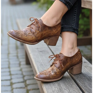 Anthropologie Felmini Falling in Love Tooled Brown Leather Heel Laceup Shoes 8.5